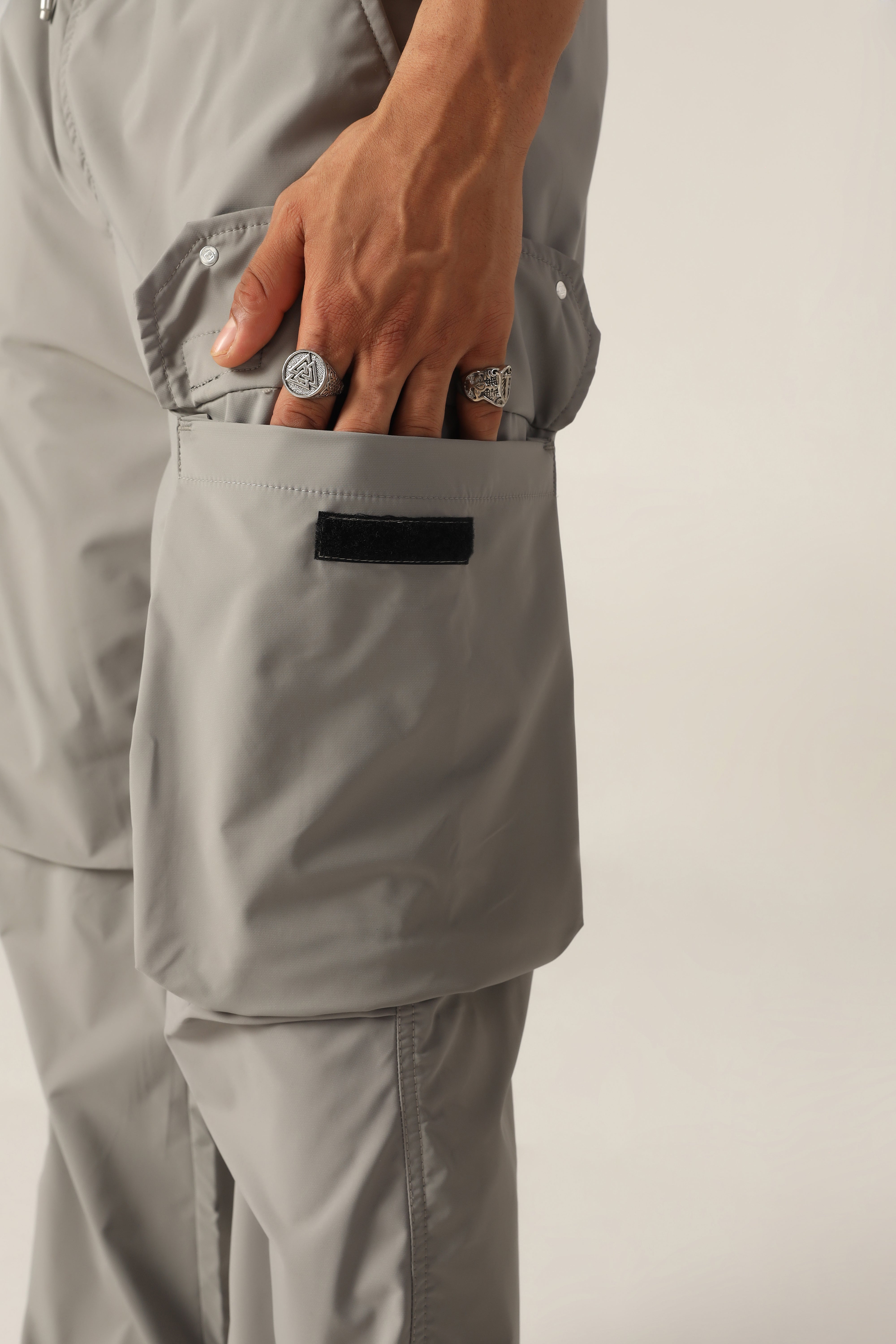 Nomad Cargo Pants